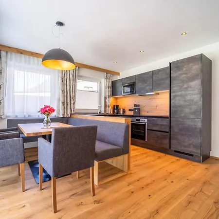 Appartement Pettneu Am Arlberg - 1 *