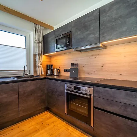 Pettneu Am Arlberg - 1 Appartement Sankt Anton am Arlberg
