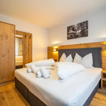 Appartement Pettneu Am Arlberg - 1 Sankt Anton am Arlberg