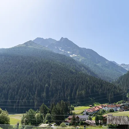 Pettneu Am Arlberg - 1 Sankt Anton am Arlberg